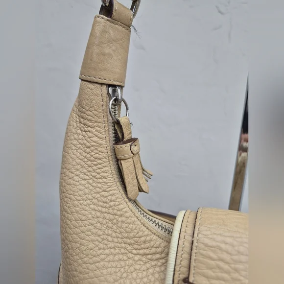 COACH VINTAGE HAMPTON HOBO SHOULDER BAG - Picture 5 of 10